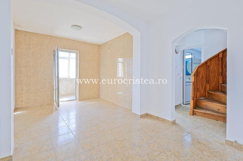 Duplex de vânzare în Mangalia, vedere la Mare, 150m de plajă - 3