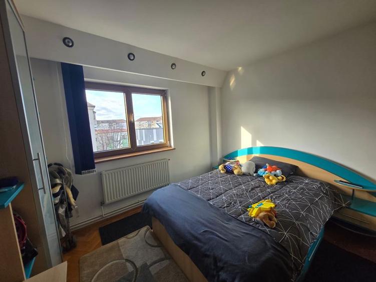 Apartament de inchirat cu 3 camere - 5