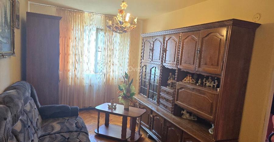 Vand apartament cu 2 camere in Deva, zona Dacia, etaj 2, mobilat,