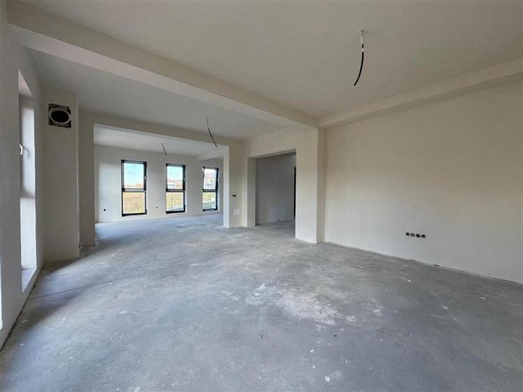 Casa Individuala Subsol+Parter+Etaj  situata in Chinteni! - 15