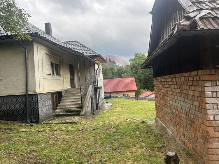 De vânzare casă din caramida cu teren – zonă Pensiunea Secret Garden - 48