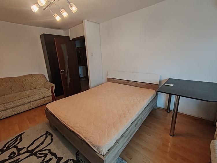 Lacul Tei, inchiriez garsoniera spatioasa 43 mp - 2