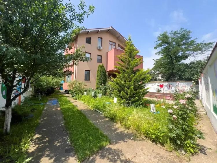 Militari Metrou Pacii Casa 11 Camere De Vanzare Zona Linistita - 1