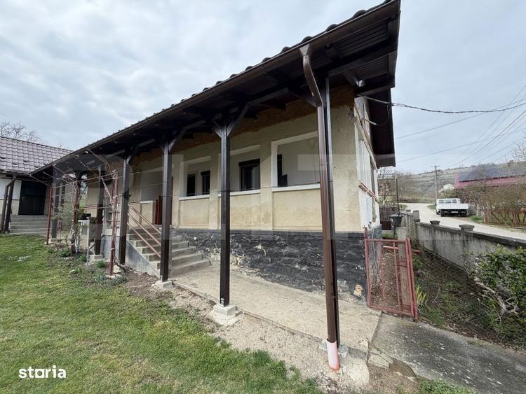 Casa cu 3 camere in suprafata de 80 mp si un teren de 2000 mp - 8