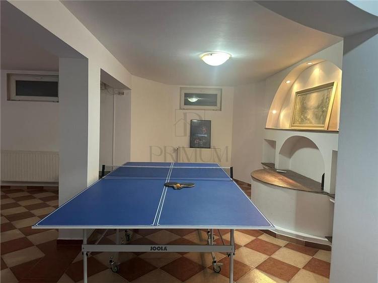 BLASCOVICI - CASA INDIVIDUALA - 6 camere - 3 bai - demisol - GARAJ - 7