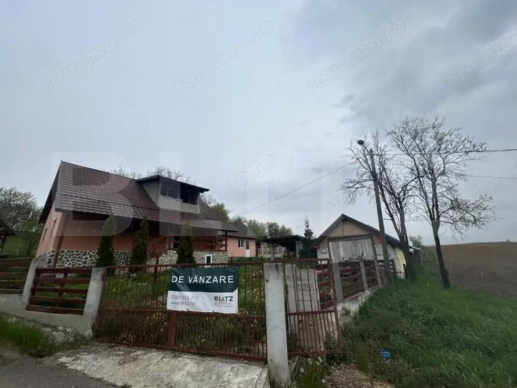 CASA DE VANZARE CE OFERA NU DOAR UN STIL DE LOCUIT CI UN STIL DE VIATA - 1