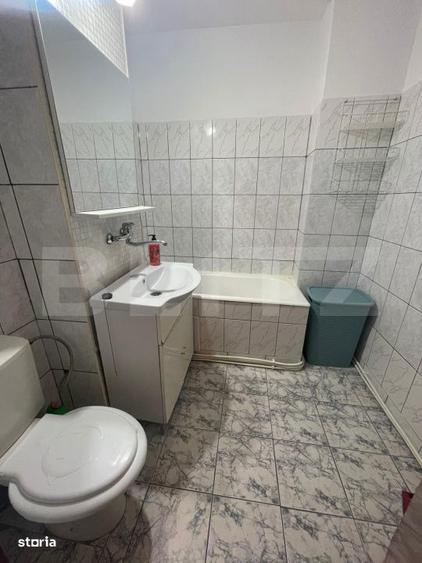 Apartament decomandat cu 2 camere, 47,3 mp, cu loc de parcare, zona Bl - 8