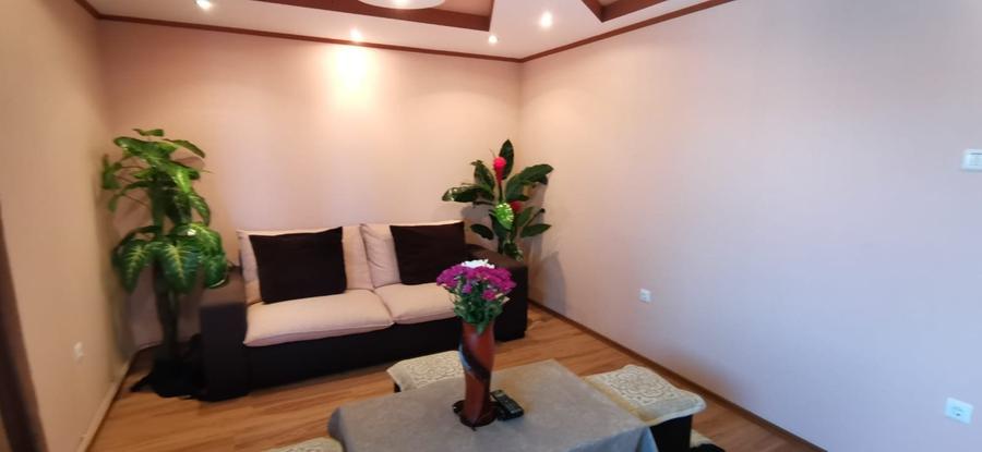 Apartament 2 camere,decomandat,zona Liliacului - 1