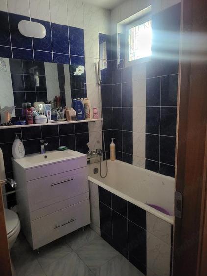 apartament cu 3 camere - 1