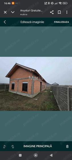 Vand casa la ro?u Vand casa la ro?u