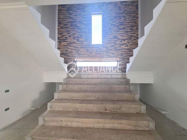 VALU LUI TRAIAN ( COD 02) -  Casa Superba 4 Camere aproape de conac - 3