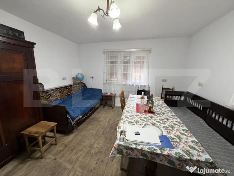 Casa cu 3 camere in suprafa?a de 80 mp ?i un teren de 2 - 7