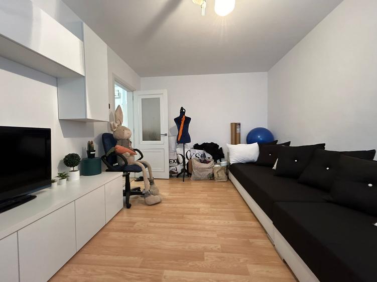 Titan 3 Camere 60 Mp Bloc 1974 Reabilitat Renovat Parter - 3