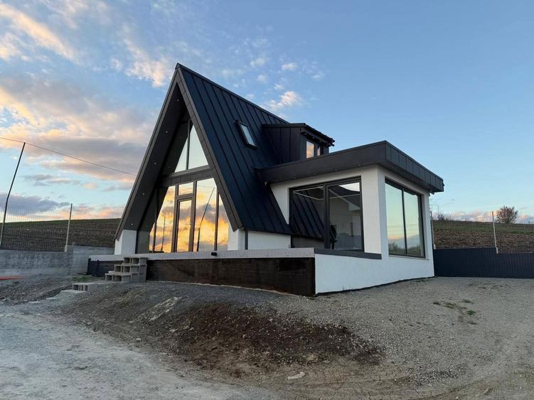 Vand Casa tip A-frame - 2
