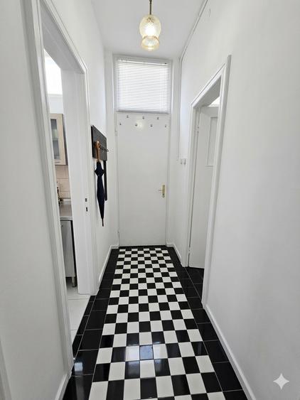 Garsonieră 44MP ,parcare Privata, Piața Romana - 10