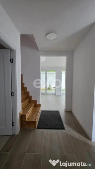 Casă cu 4 camere cu Teren 150 Mp în Central