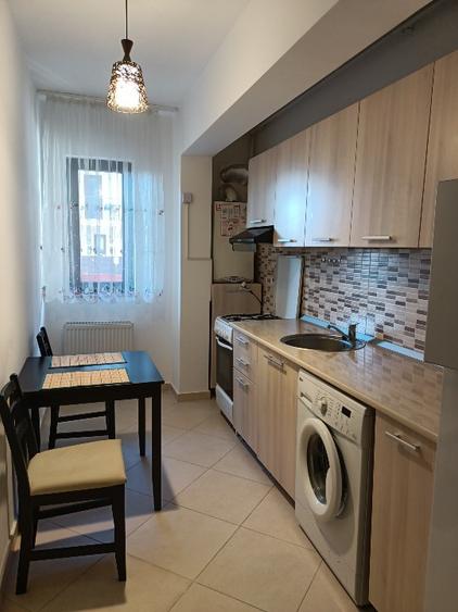 Proprietar închiriez garsoniera - 3