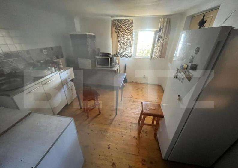 Casa tradi?ionala cu teren 4.500 mp ?i anexe gospodare? - 4