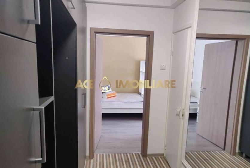 Garsonieră decomandată, mobilată în Politehnica