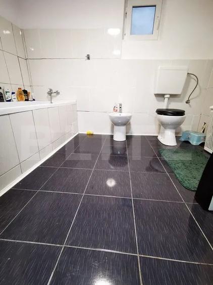 Casă individuală cu 5 camere cu Canalizare în Mehala
