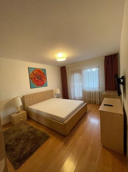 Apartament cu 2 camere decomandat în Nicolina