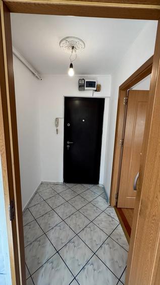 Apartament cu 2 camere semidecomandat în Pantelimon