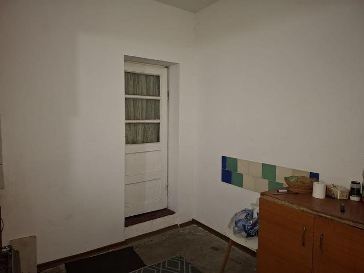 Casă individuală cu 12 camere cu Canalizare în Unirii