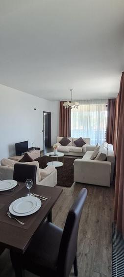 Apartament cu 2 camere semidecomandat, mobilat în Central