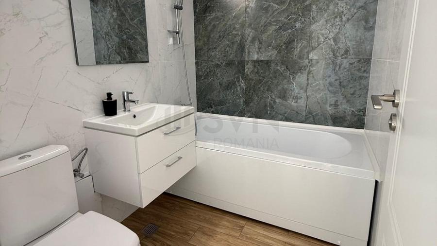 Apartament cu 2 camere semidecomandat în 1 Mai