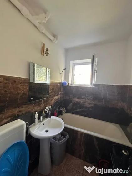 Apartament cu 2 camere semidecomandat în City Park Mall