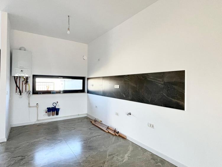 Duplex cu 4 camere cu Canalizare în Moșnița Nouă