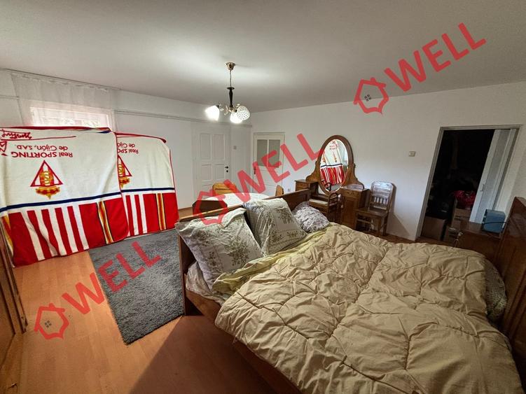 Casă individuală cu 2 camere cu Teren 1660 Mp în Leț