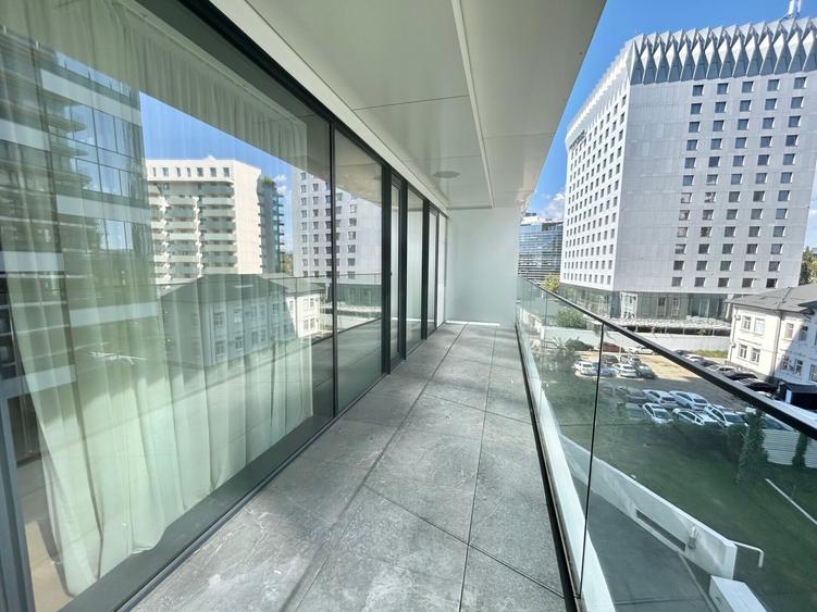 Apartament cu 3 camere decomandat, mobilat în Floreasca