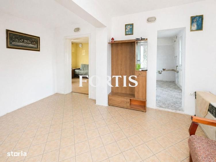 Casa de vanzare 80mp utili in Fagaras, zona Cartierul Florilor - 1