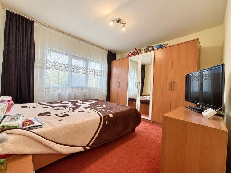Apartament cu 2 camere decomandat, mobilat în Aradului
