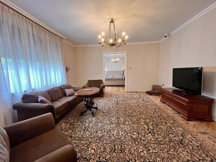 Apartament cu 3 camere în Punctele Cardinale