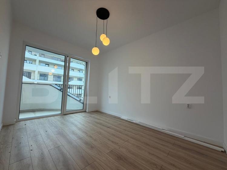 Apartament cu 2 camere semidecomandat în Florești