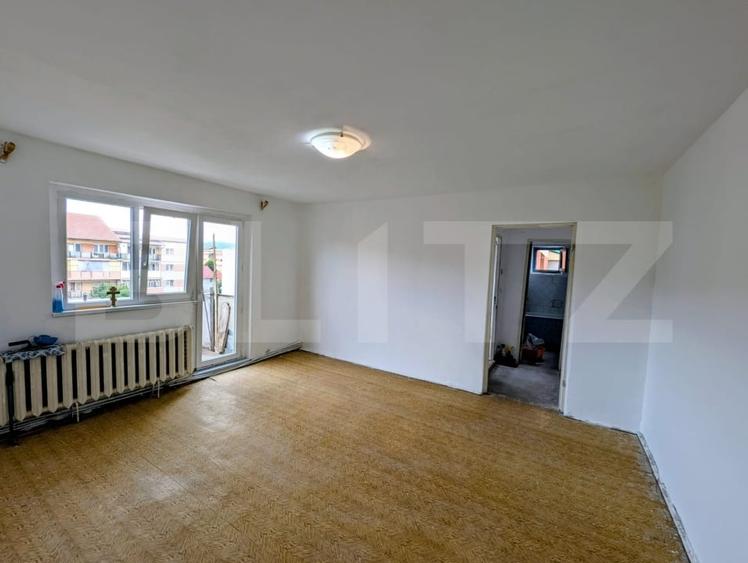 Apartament cu 2 camere semidecomandat în Cetate — fotografia 1