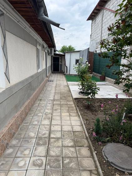 Casă cu 4 camere în Central