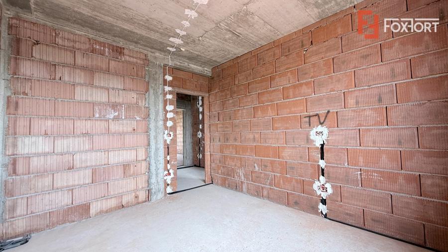 Duplex cu 5 camere cu Canalizare în Moșnița Nouă