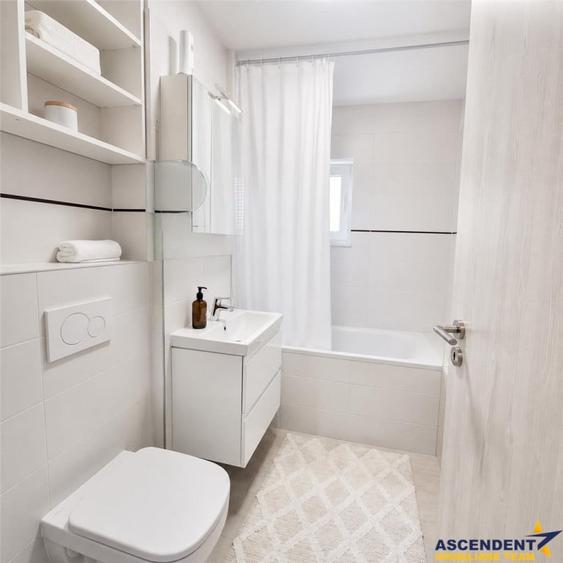 Apartament cu 3 camere decomandat în Vest
