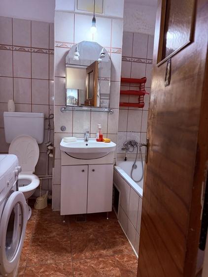 Vand apartament 2 camere decomandat - 3