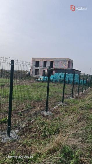 Teren intravilan 540 mp cu toate utilitatile, zona Metro 2 - 5