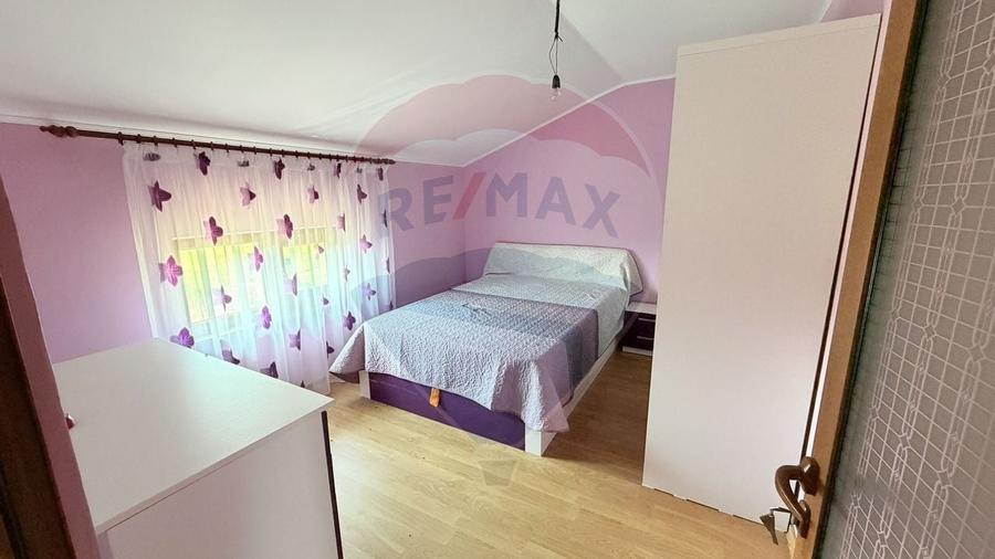 Casă cu 4 camere de vânzare Nămoloasa I Galati - 7