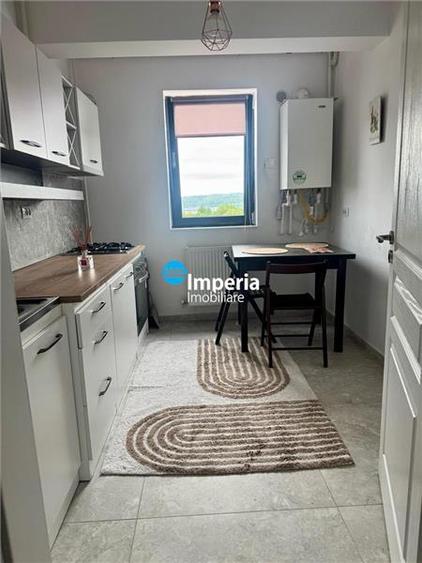 Apartament cu 2 camere decomandat, mobilat în Valea Adâncă