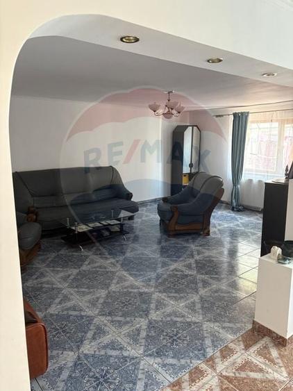 Casa cu 7 camere de vanzare in apropiere de Focsani - 6