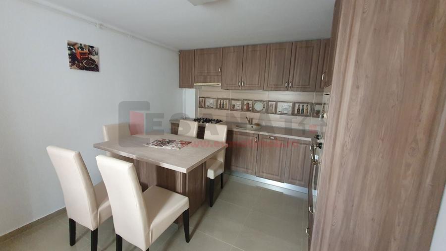 Casa singur in curte de vinzare - 2