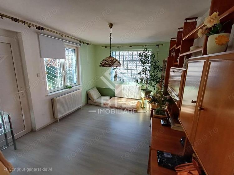 Casa 5 camere, D+P+1, Zona Nord - 2