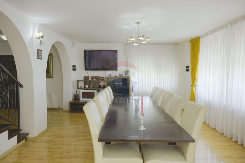 Casă cu piscină și teren de tenis – Girov, 10 min de Piatra Neamț - 8