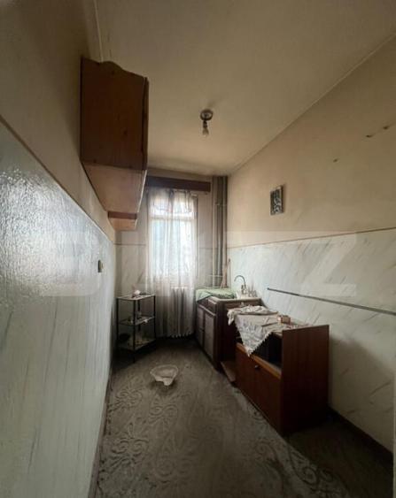 Apartament cu 3 camere, 48mp, de renovat, zona Micro 3 - 5